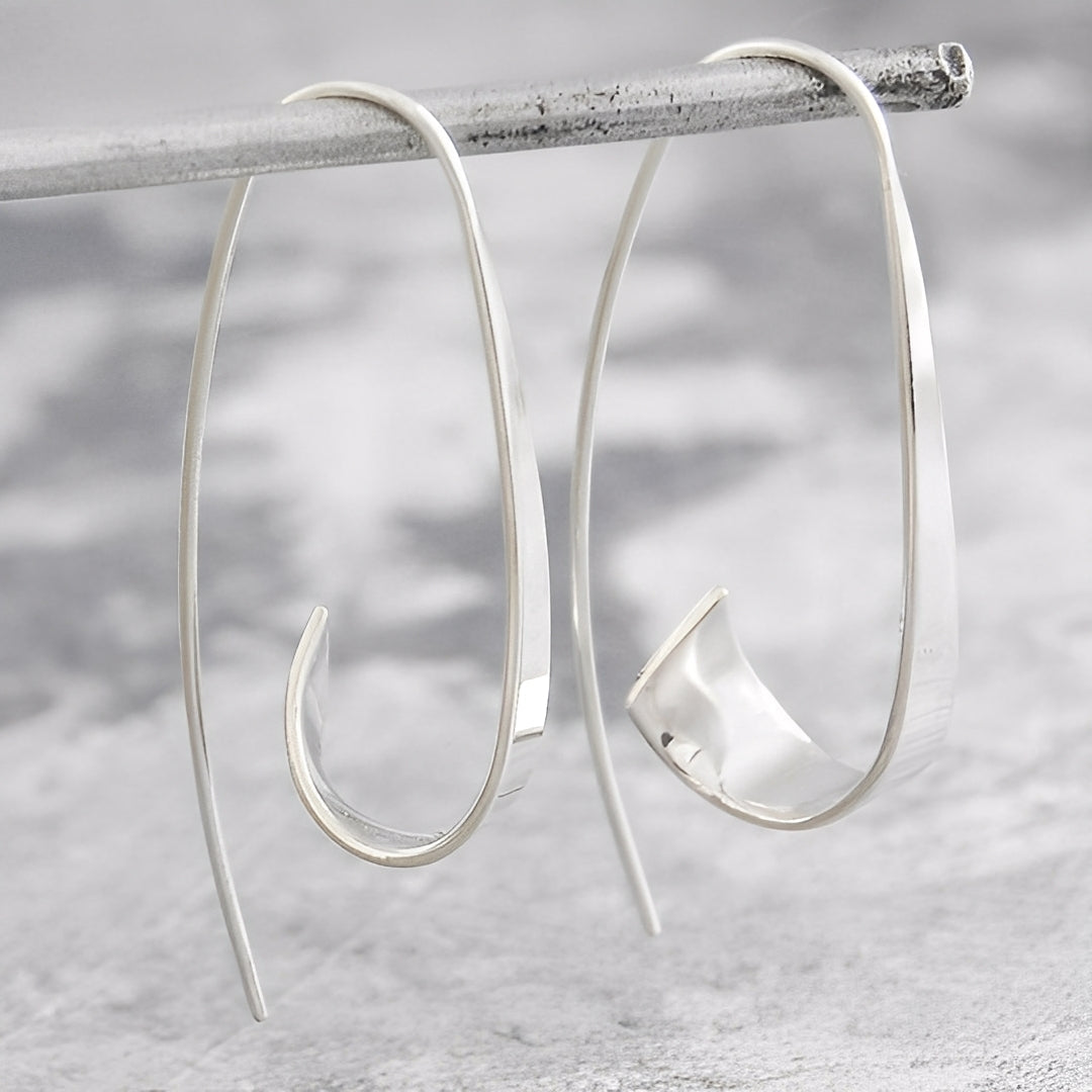 Clea – Zeitlose Ohrringe in Gold und Silber