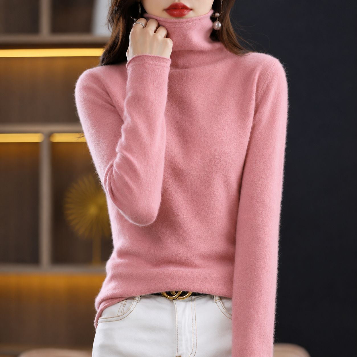 Akainu - Eleganter Rollkragenpullover