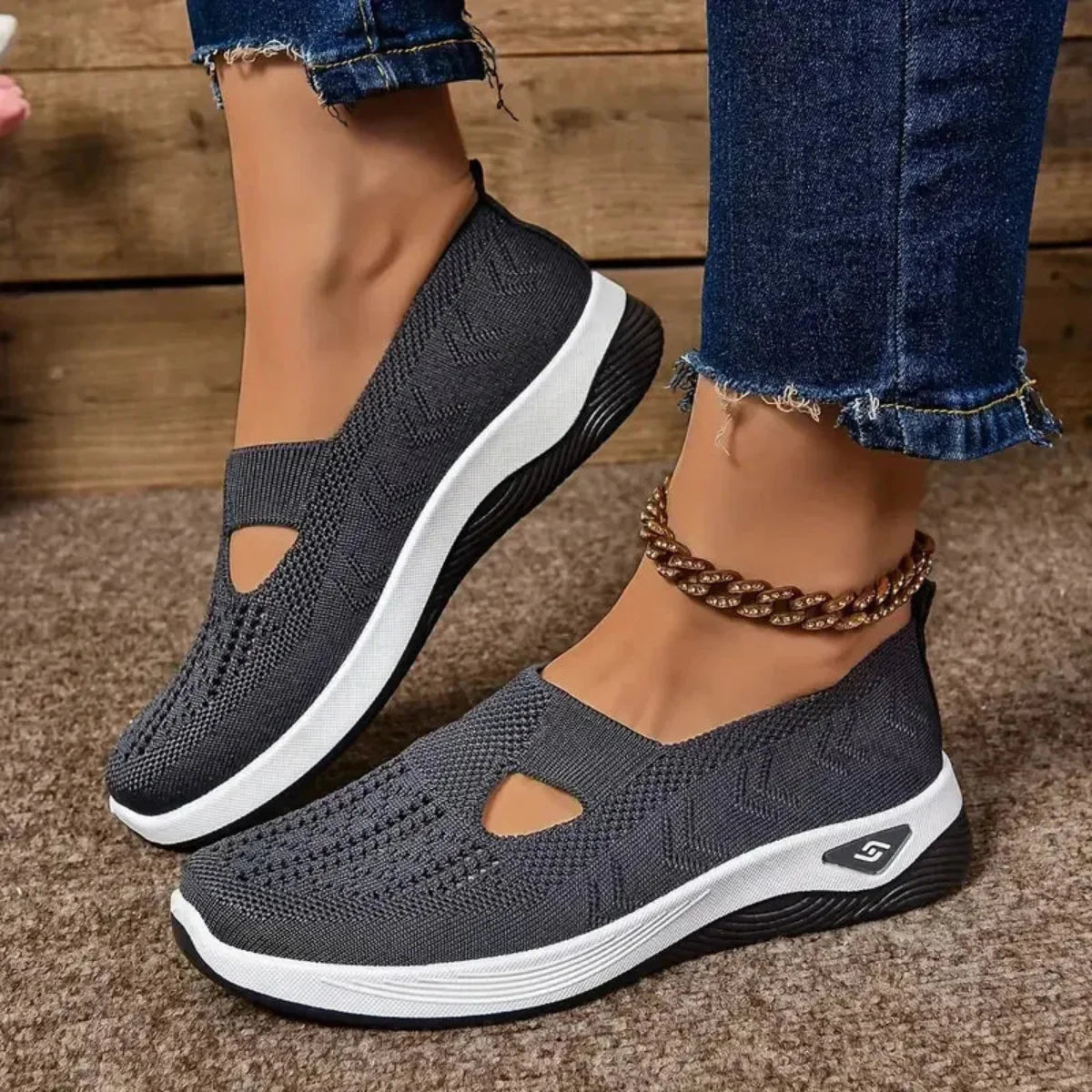 Madelline - Damen Slipper mit Keilabsatz