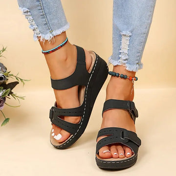 Mia - Keilsandalen mit Klettverschlüssen