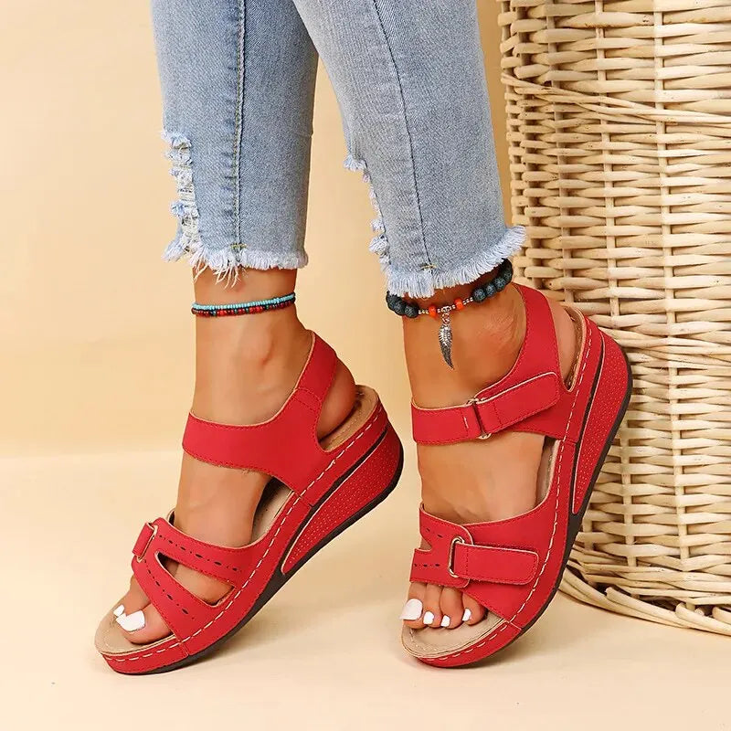 Mia - Keilsandalen mit Klettverschlüssen