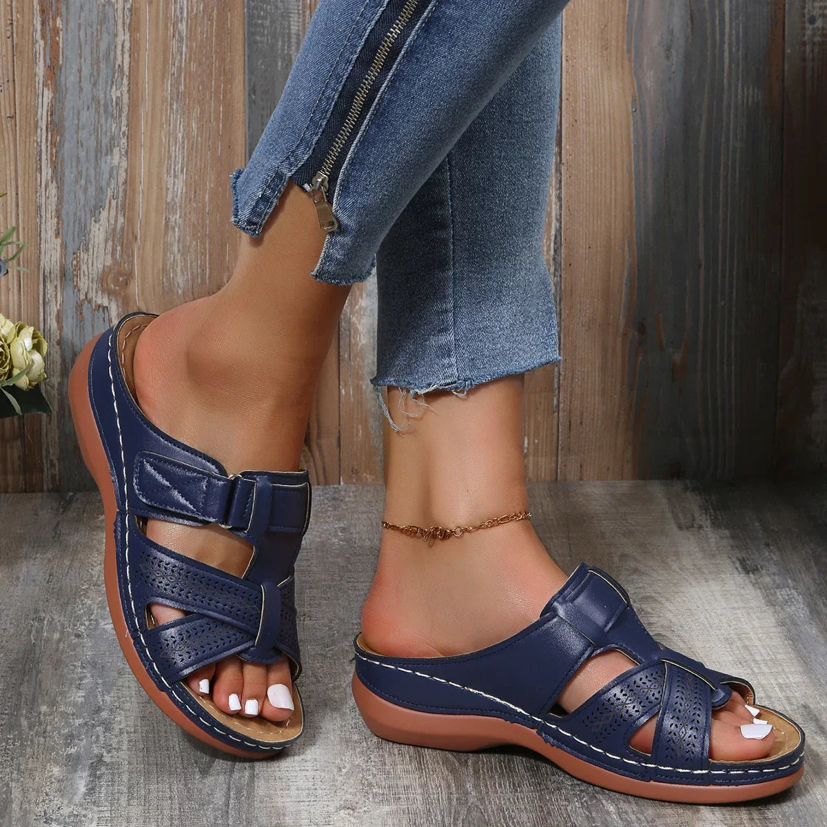 Amelia - Offene Freizeitsandalen