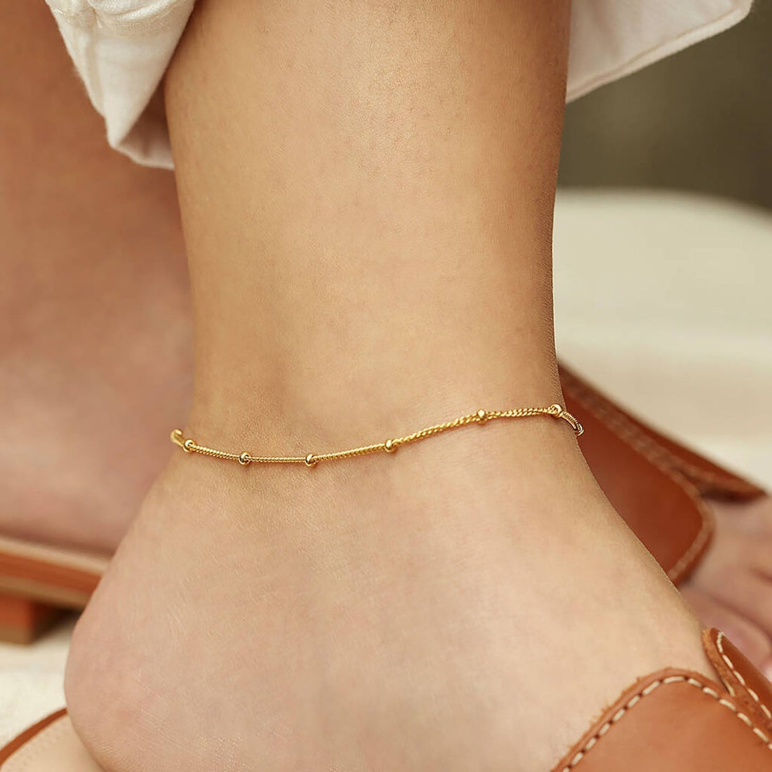 Maricel – Goldene Fußkette