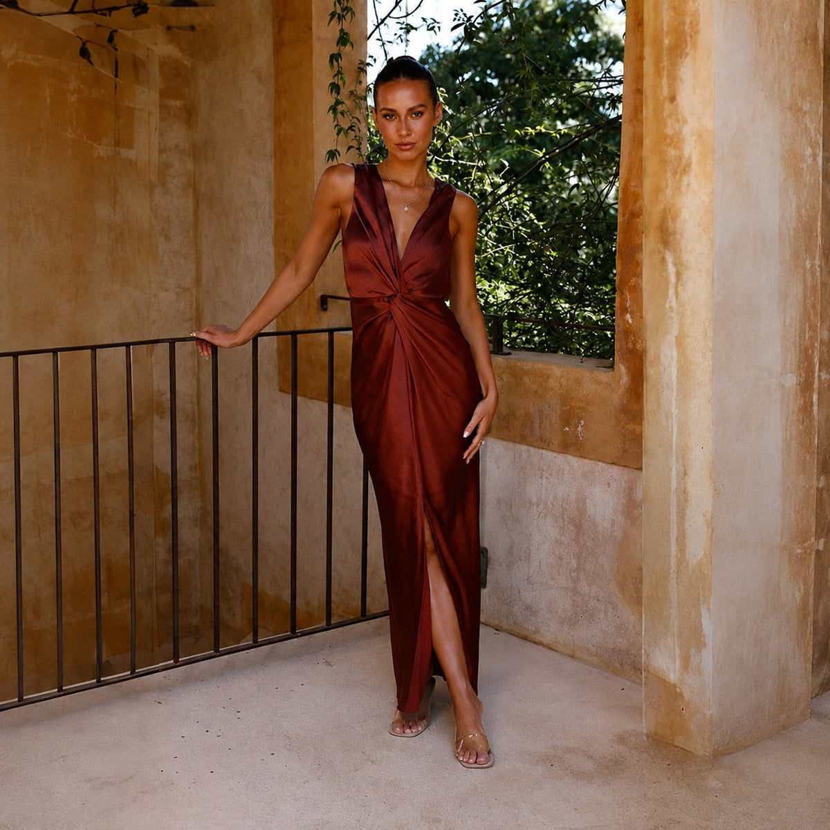 Elaine - Elegantes Abendkleid ohne Ärmel mit offenem Rücken