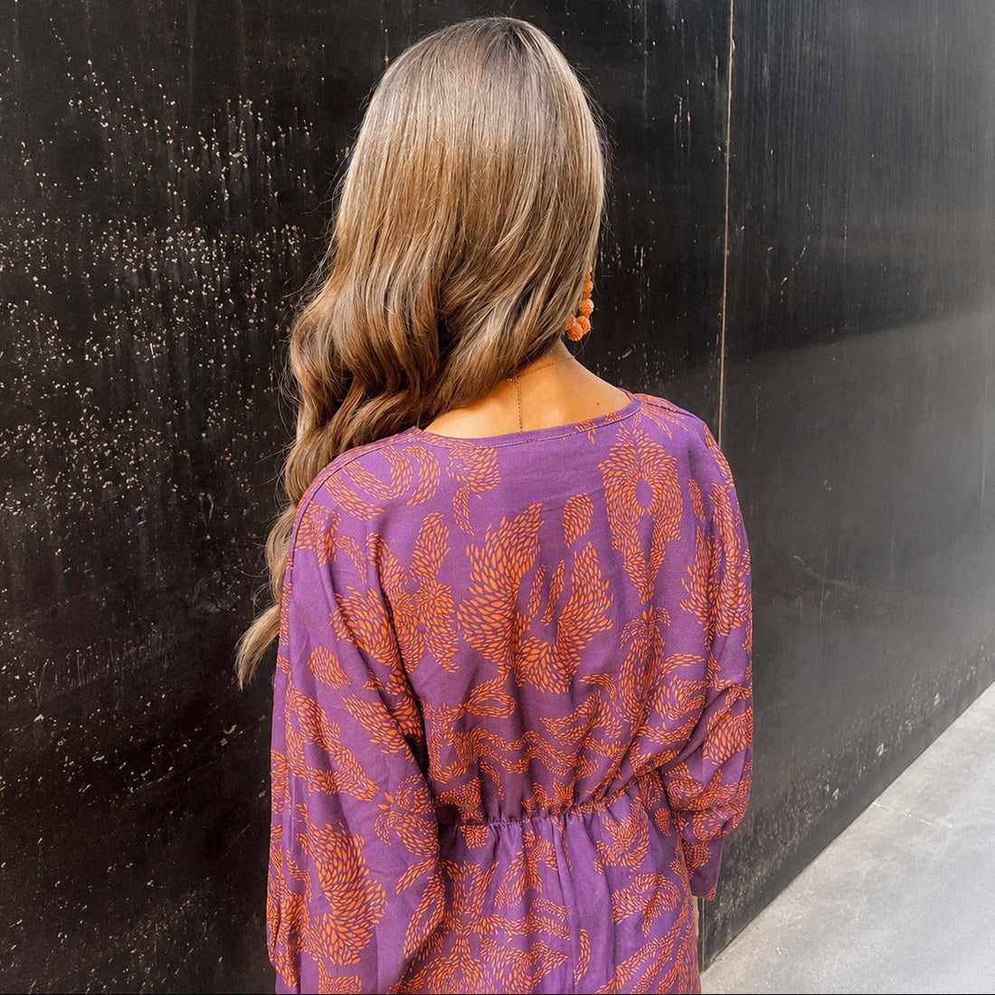 Grace - Stilvolles Kleid mit Blumenmotiv und Schleife
