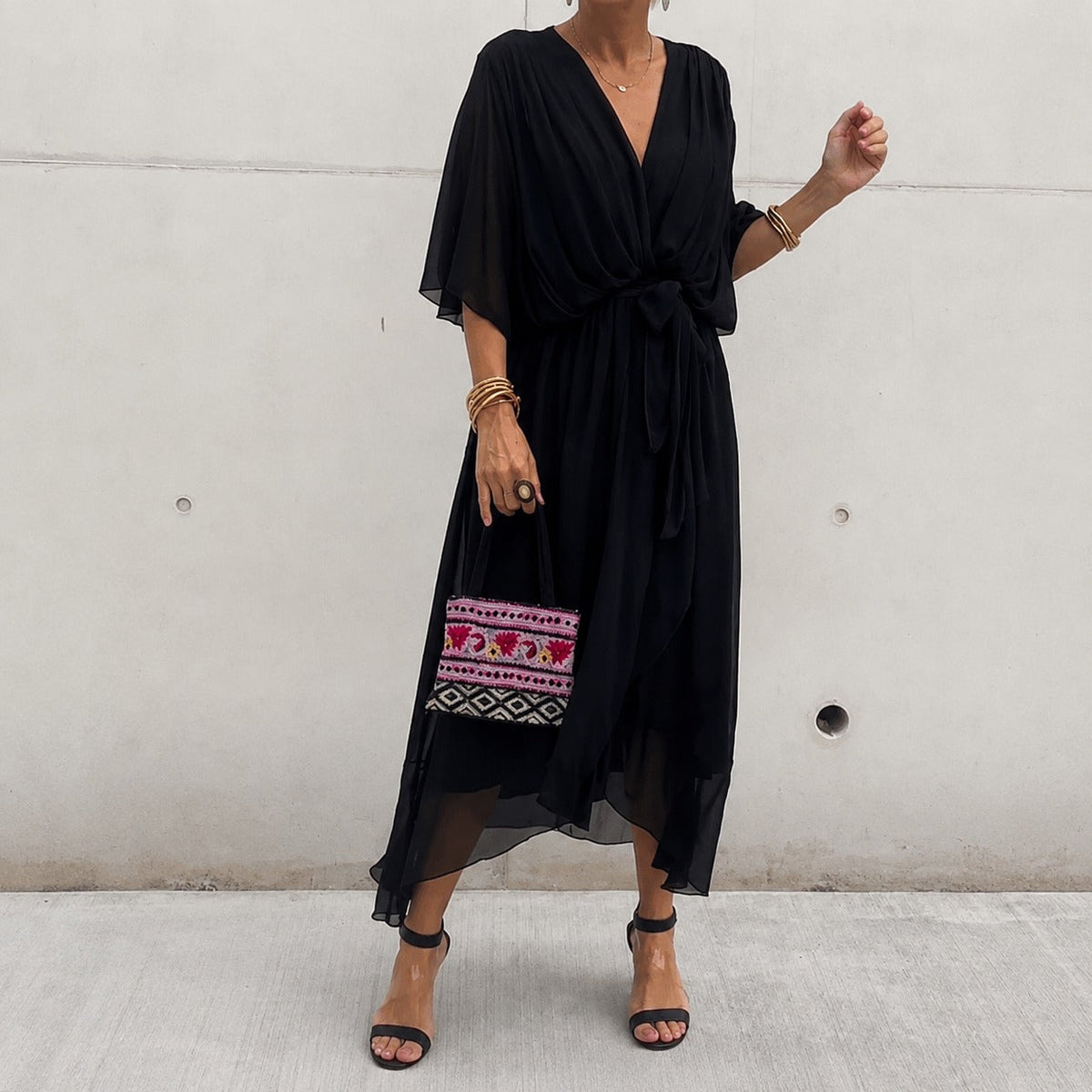 Loisa - Luftiges Kleid mit V-Schnitt