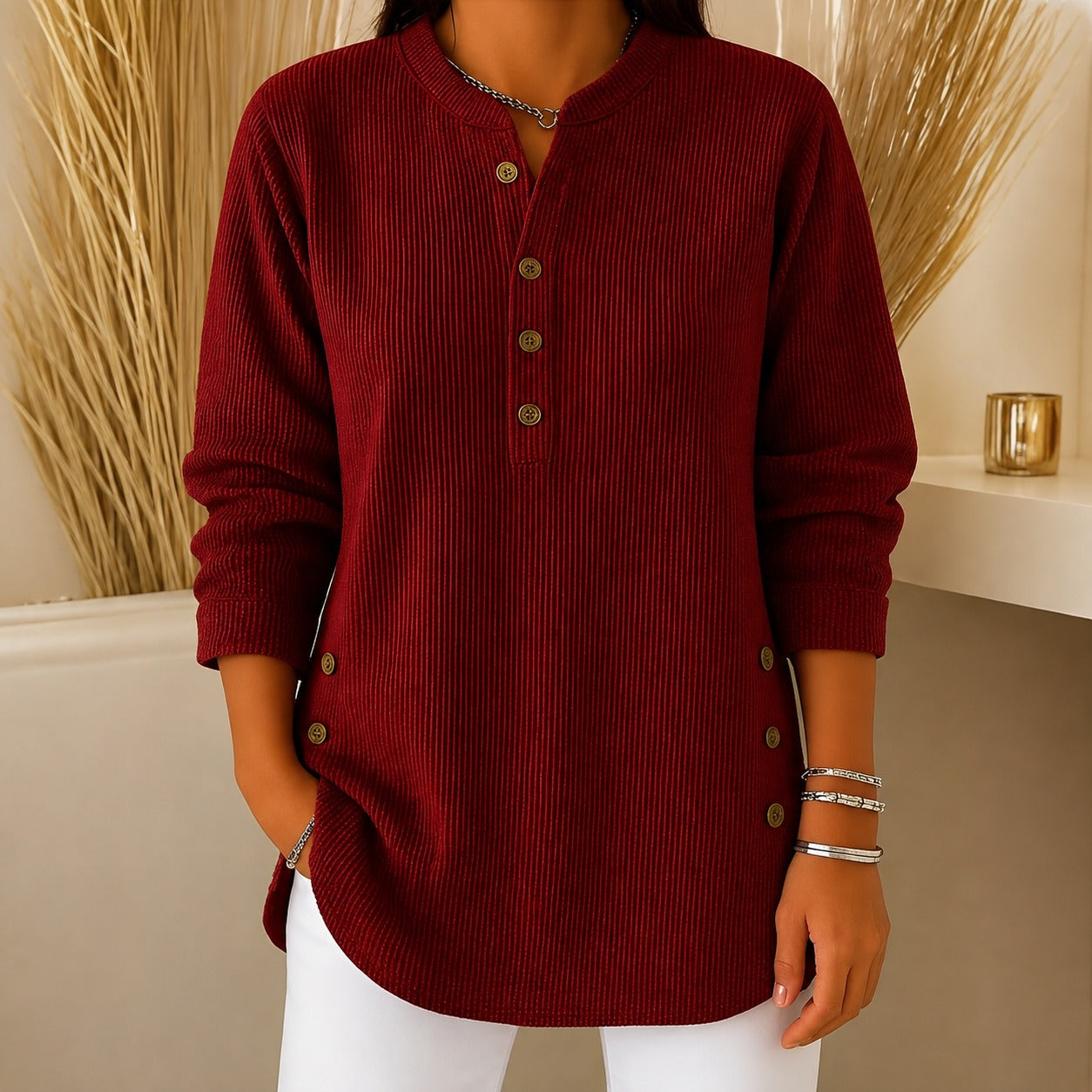 Jocelyn - Ein bequemer Damenpullover mit Knopfdetails