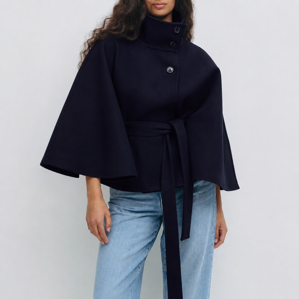 Loraine - Elegante Damenjacke mit Gürtel