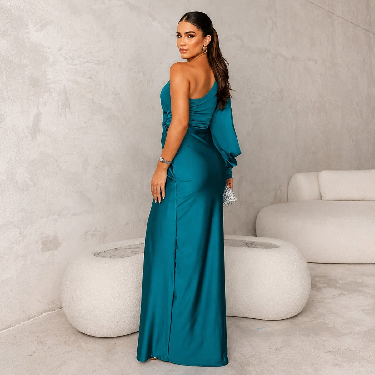Fely - Glänzendes One-Shoulder-Kleid
