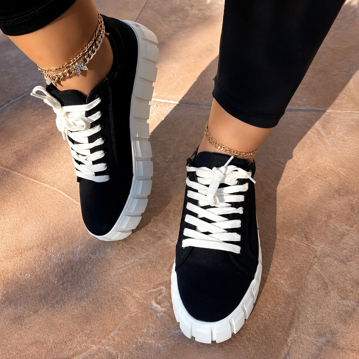 Marit - Bequeme Damensportschuhe