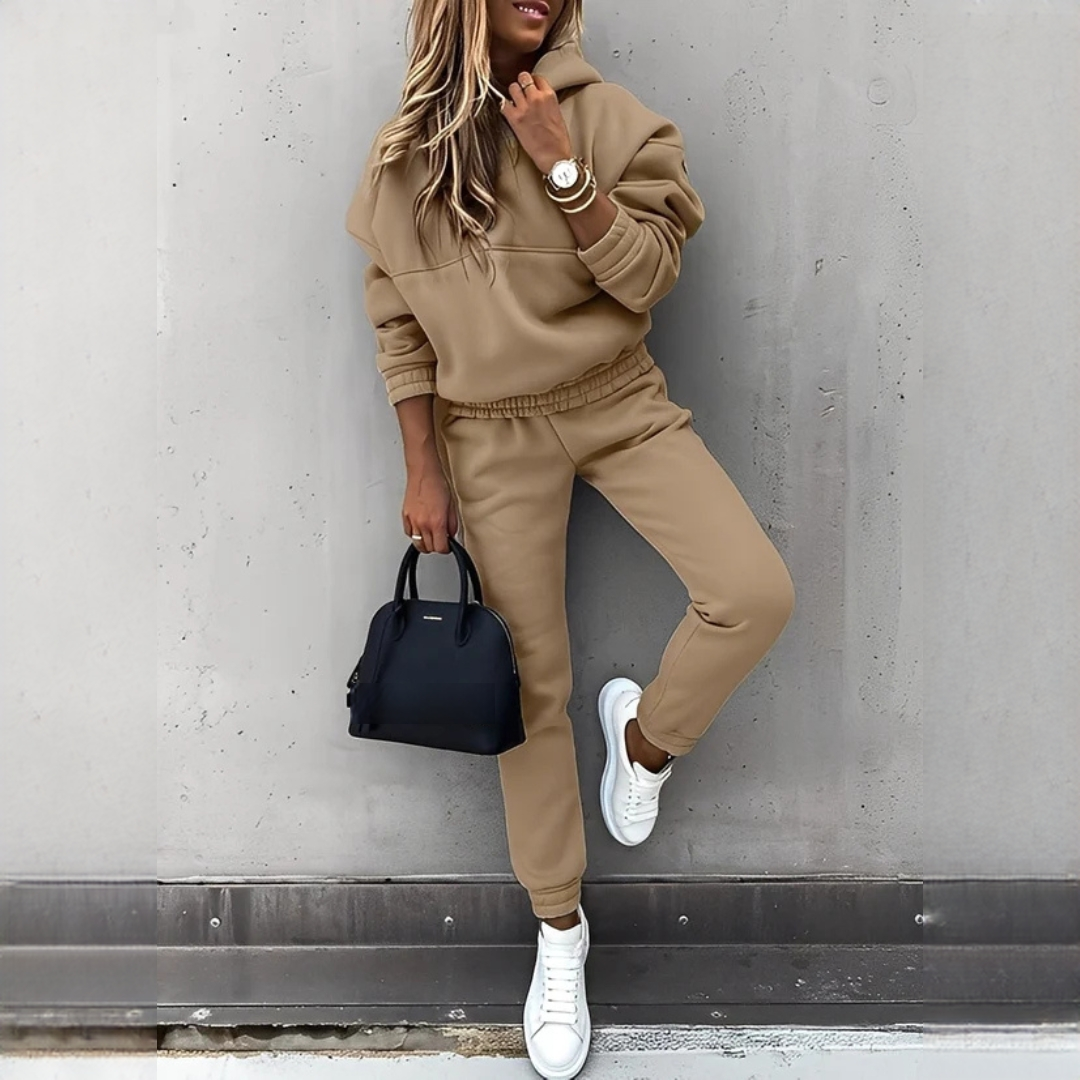Rovina - Angenehmes Kapuzenpullover- und Hosenset