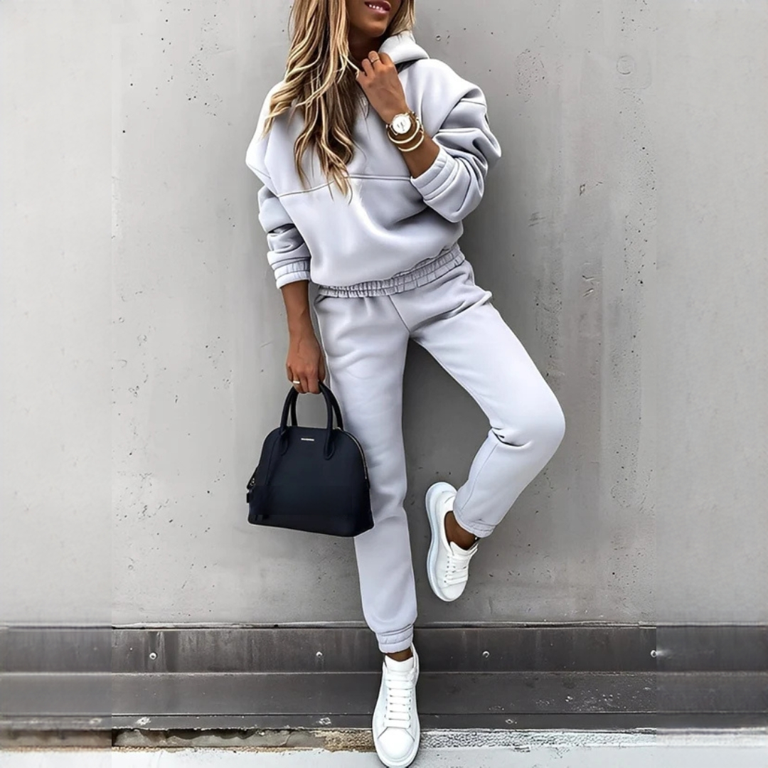 Rovina - Angenehmes Kapuzenpullover- und Hosenset