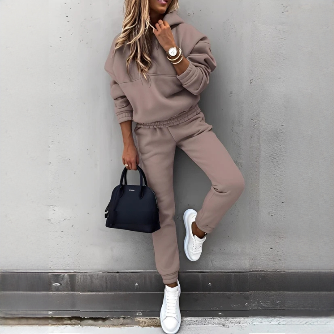 Rovina - Angenehmes Kapuzenpullover- und Hosenset