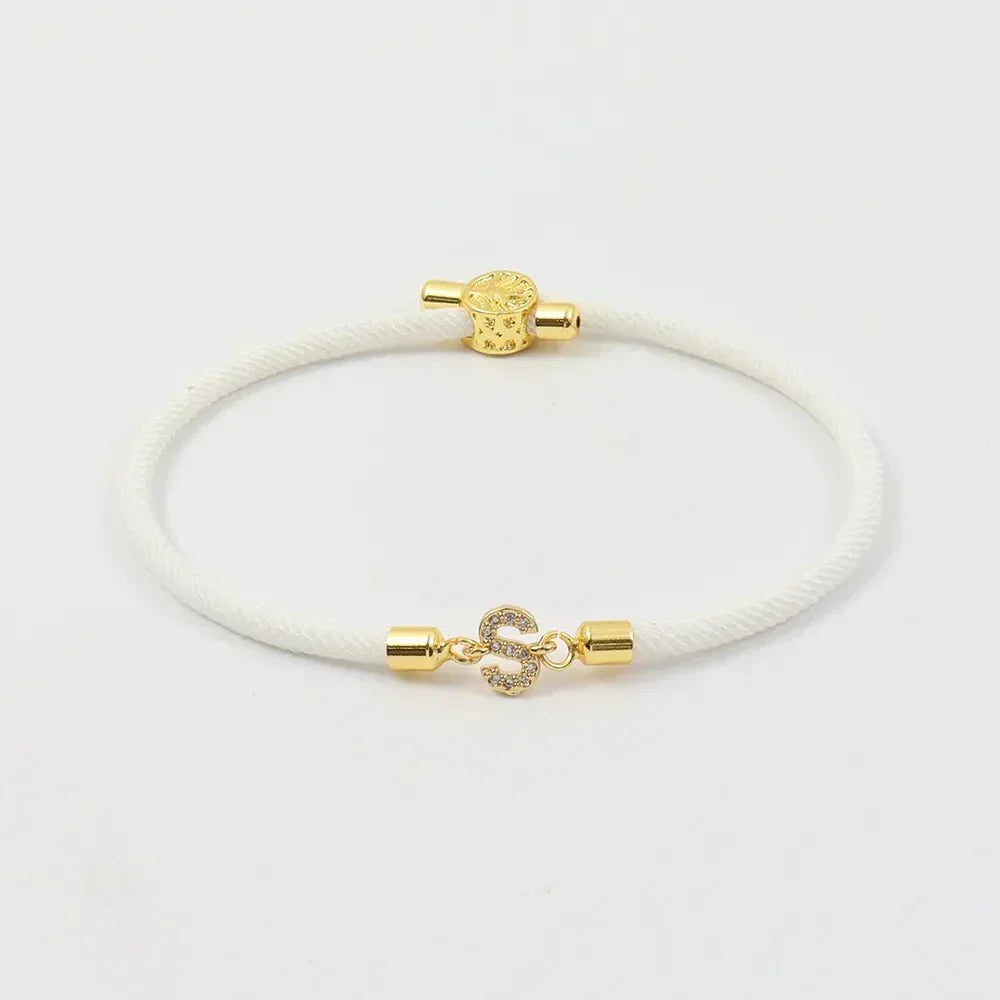 Calla – Verstellbares Armband mit graviertem Anfangsbuchstaben
