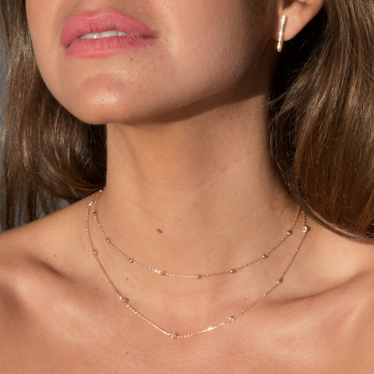 Kette mit Einlagen - Kette aus runden Perlen