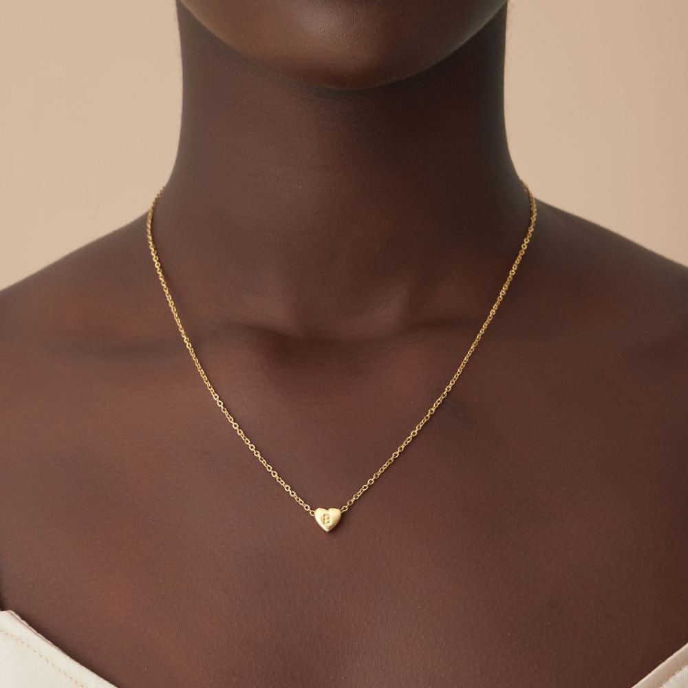Amora – Kette mit Herzinitialen in Goldüberzug