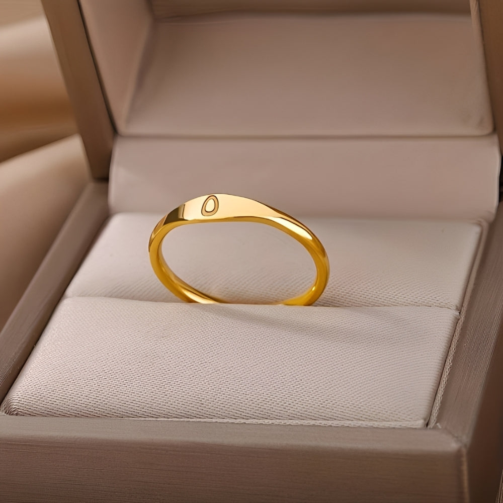 Minimalistischer Namensring | Schlichter Ring mit graviertem Anfangsbuchstaben