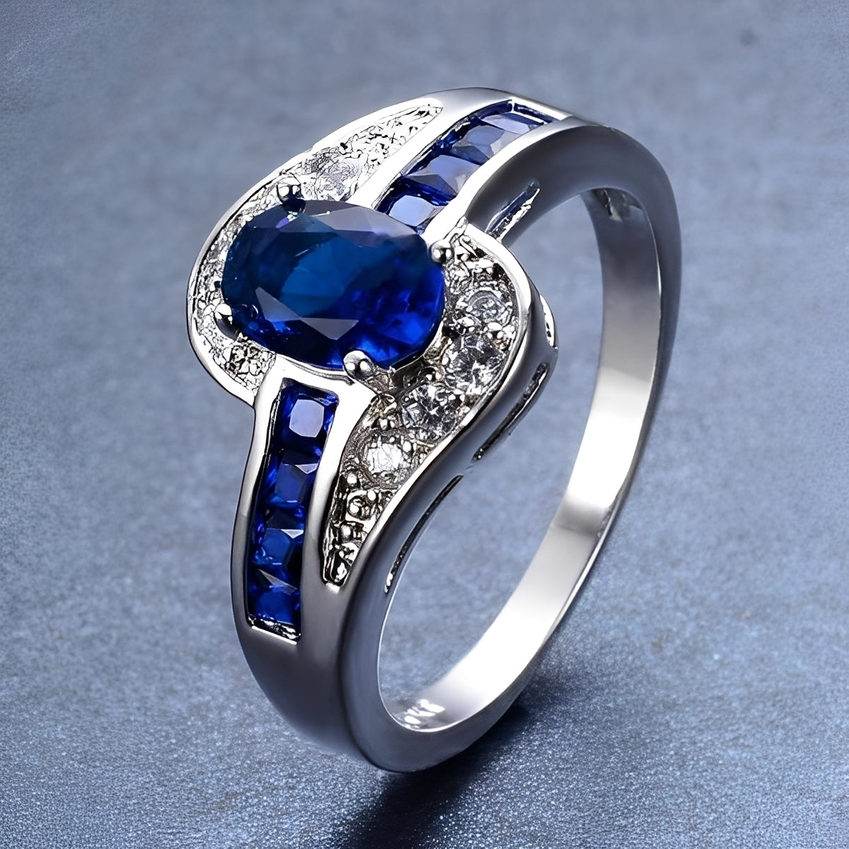 Diane – Ring mit blauen Stein