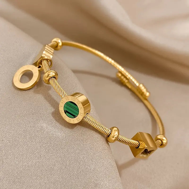 Rhian – Goldfarbenes Signaturarmband