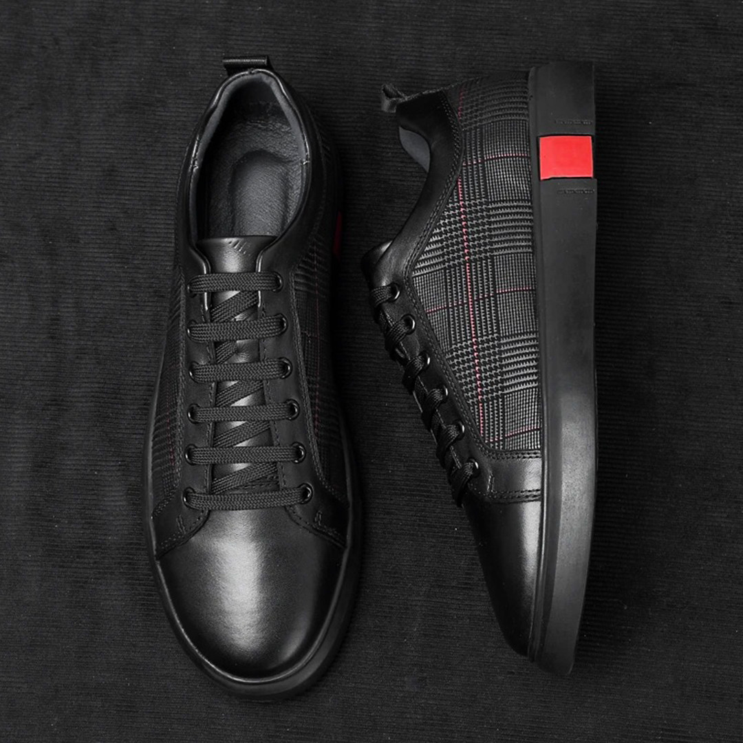Kai - flache Sneaker mit Schnürsenkeln vorne