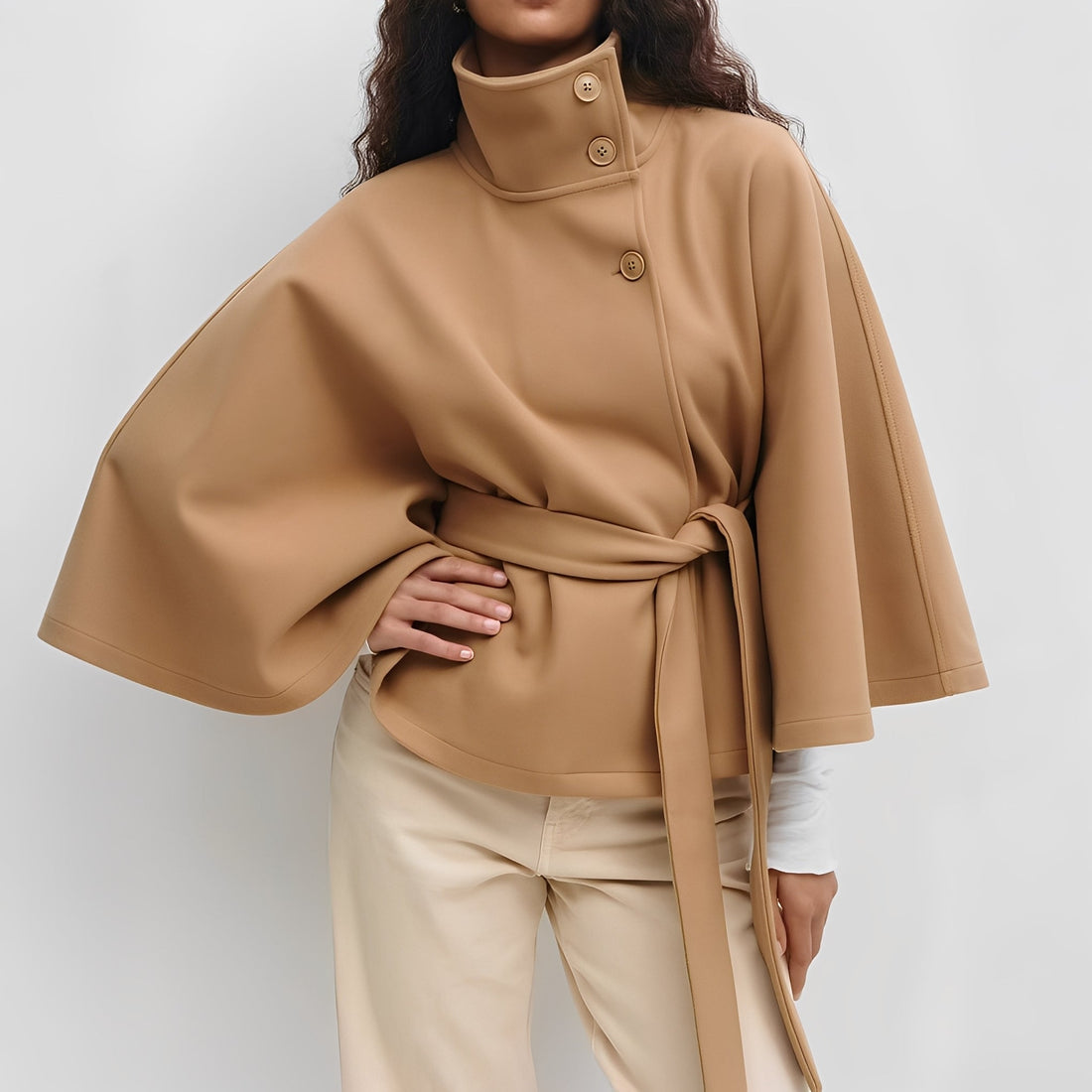 Damen-Übergangsjacke im Cape-Design mit Gürtel, Stehkragen und Knopfverschluss – Lockere Passform