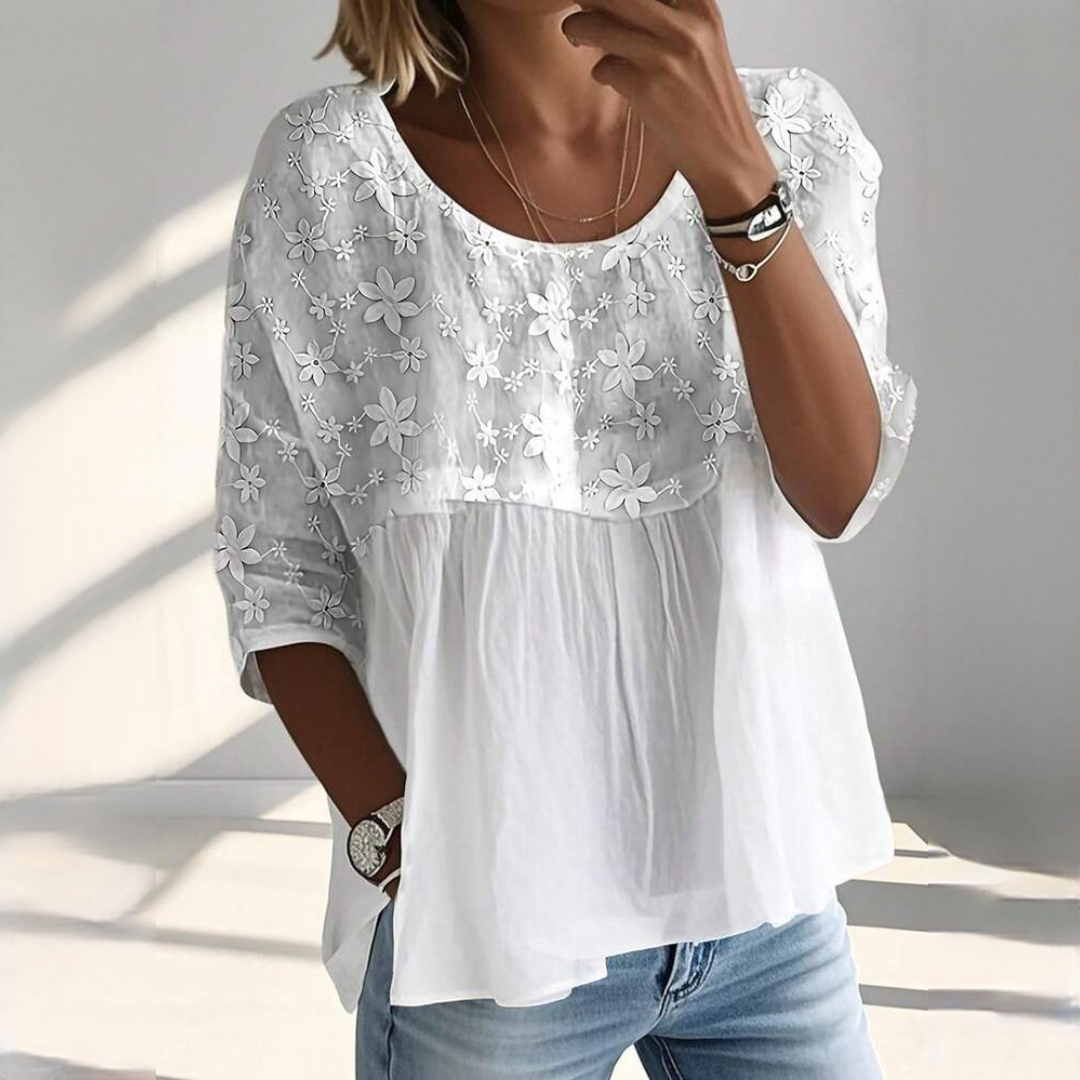 Damen Bluse Rundhals-Ausschnitt, 3/4-Ärmel, vorderes Panel mit Raffung und floraler Stickerei, locker geschnitten