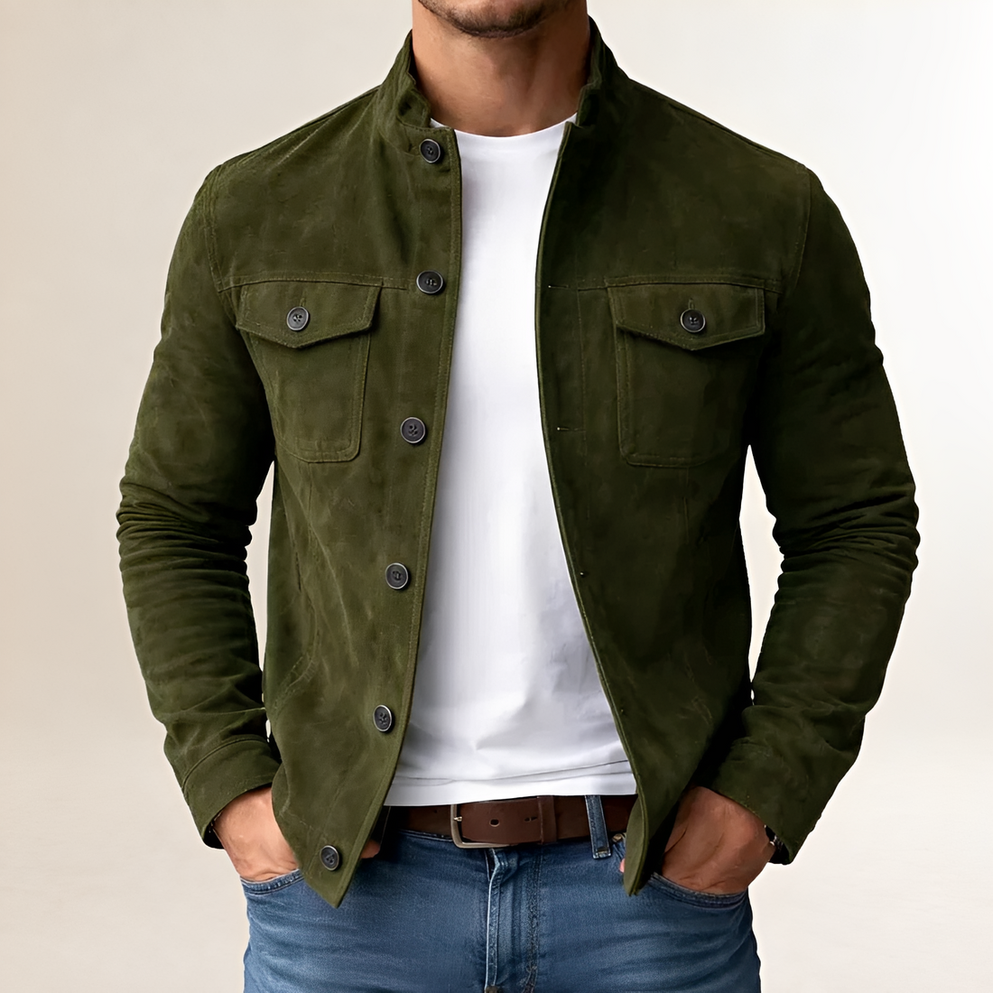 Herren Militärjacke mit Stehkragen, Frontknopfleiste und Brusttaschen mit Klappen - taillierter Schnitt, Hiplänge