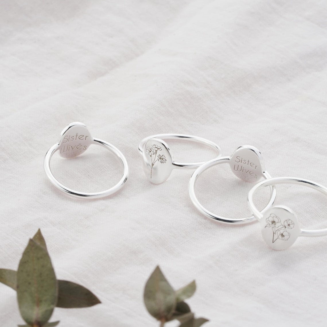 Blumen-Geburtsring - Eleganter personalisierter Ring