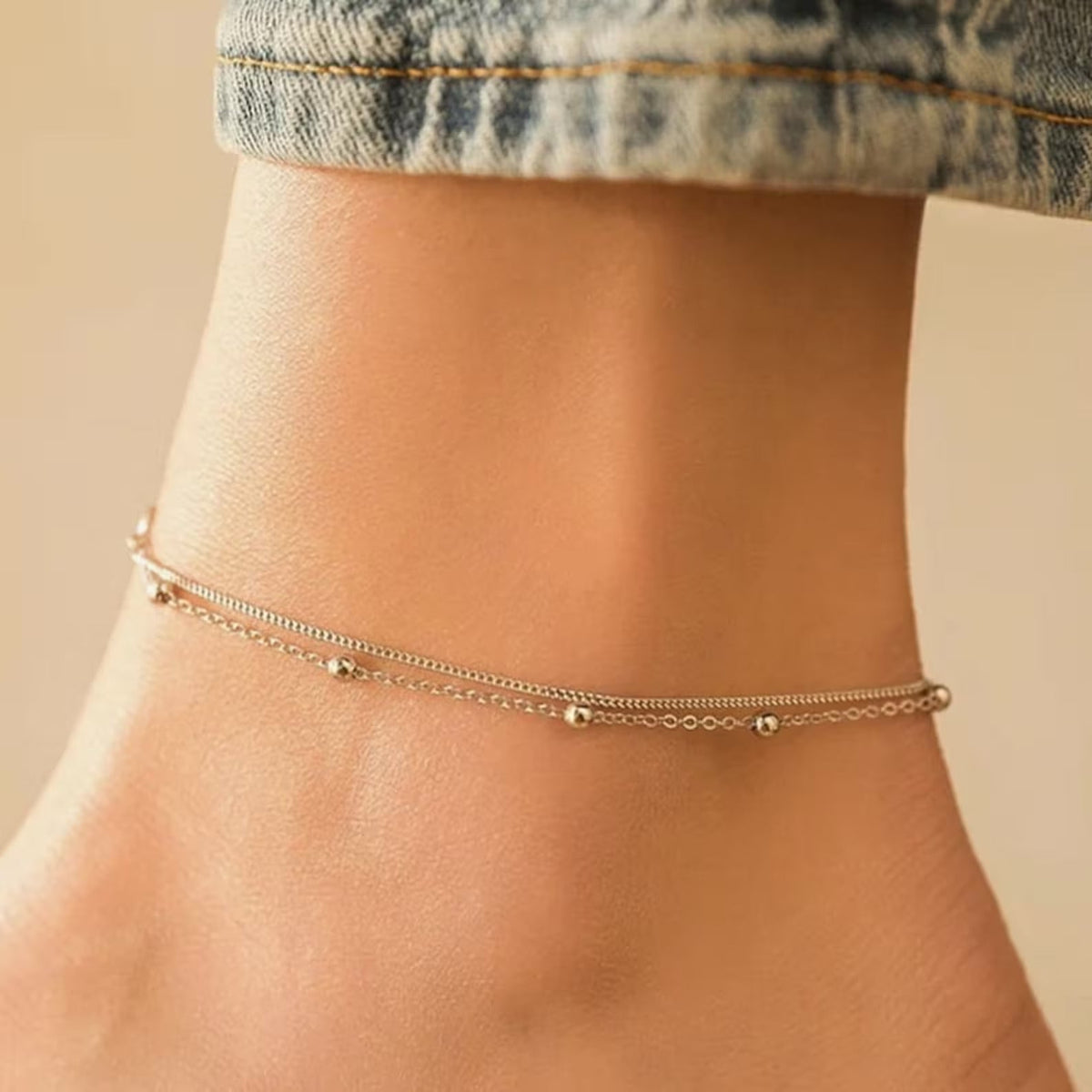 Fußkette in Silber im Stil 2