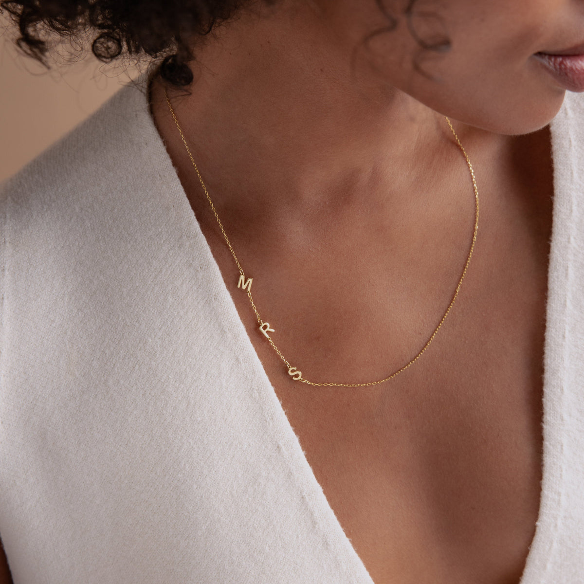 Halsband mit seitlichen Buchstaben - Einzelbuchstaben-Halsband