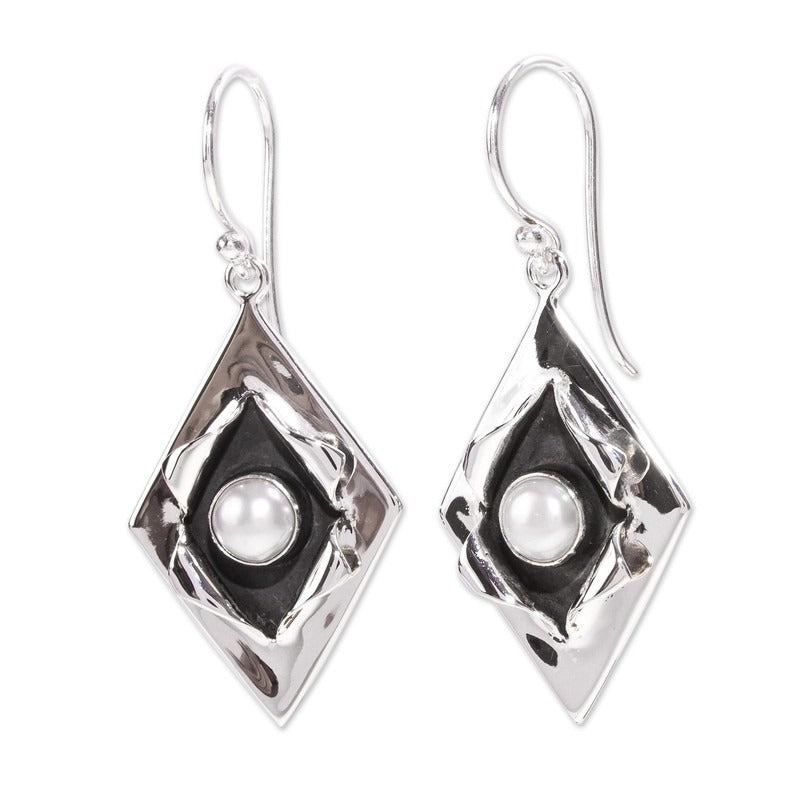 Nova – Vintage-Ohrringe mit Perlen und elegantem Silber