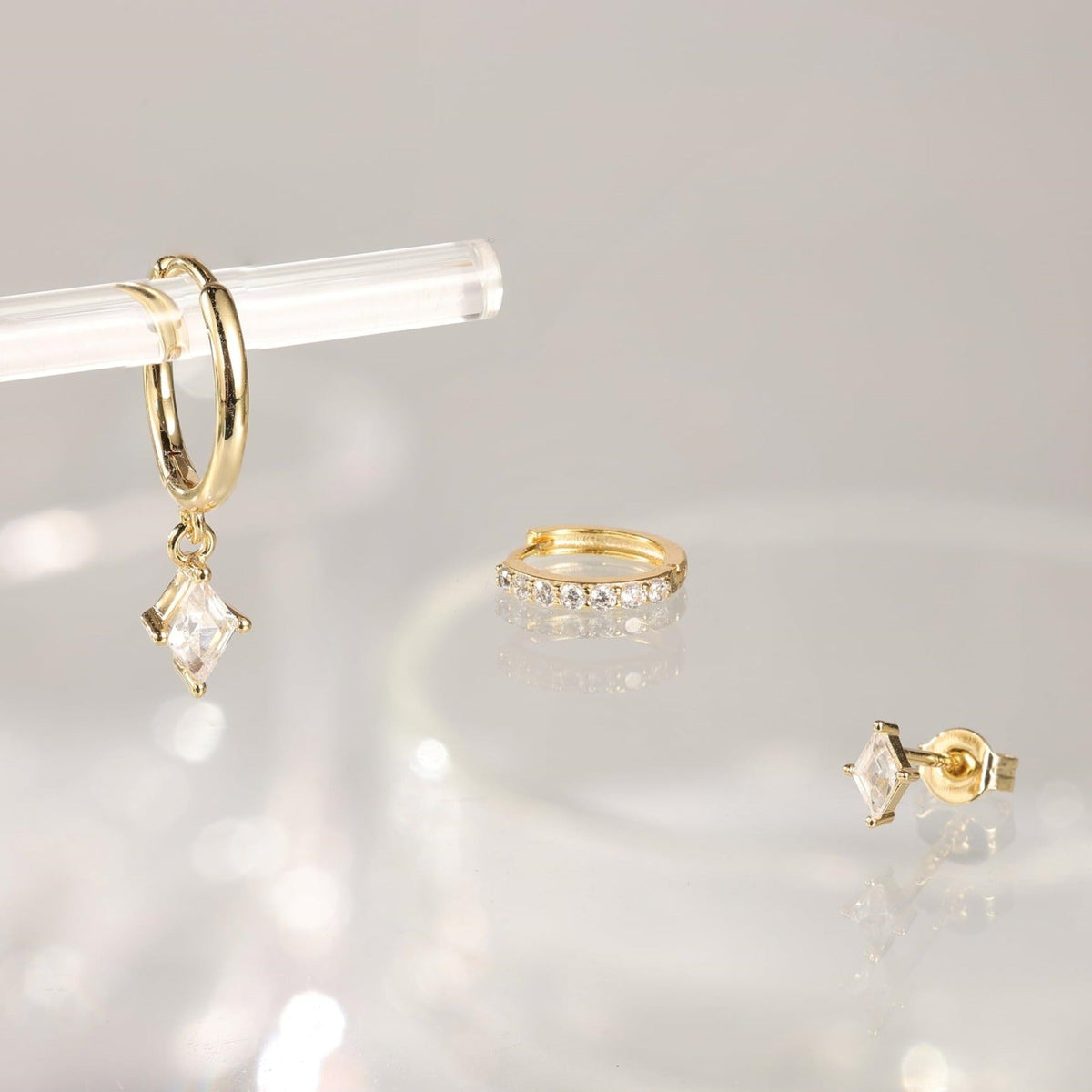 Azaria – Set von Ohrringen mit Diamantanhänger