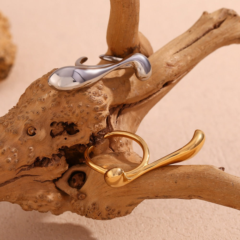 Holly – Offener Ring mit unregelmäßig geformtem Tropfen