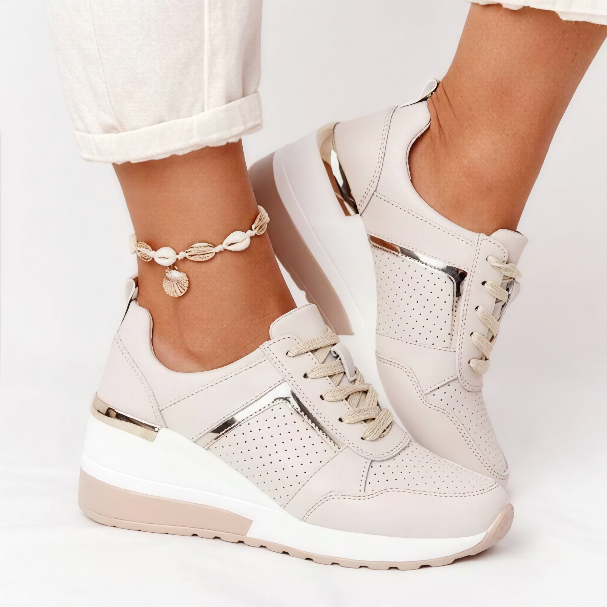 Maya - Sportliche Sneakers mit Schnürung
